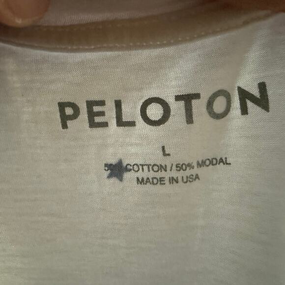 Peloton Women’s Scattered Star T-Shirt - Picture 5 of 5